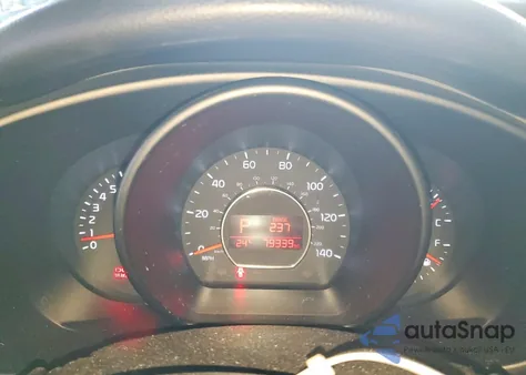 2016 Kia Soul z USA, uszkodzony, nr VIN KNDJN2A21G7375706